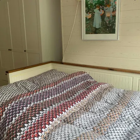 Nyaraló Charmante Doppelhaushaelfte Am Schwanensee In